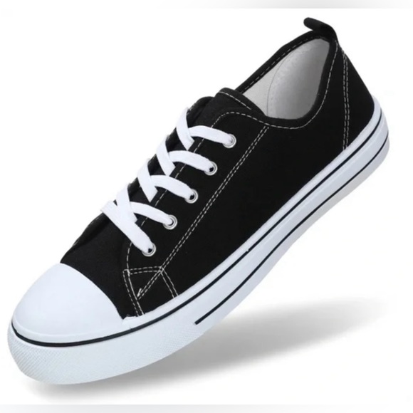 NWT Josiny Women’s Canvas Low Sneaker - Picture 1 of 6
